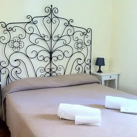 בית הארחה Borghese 3*
