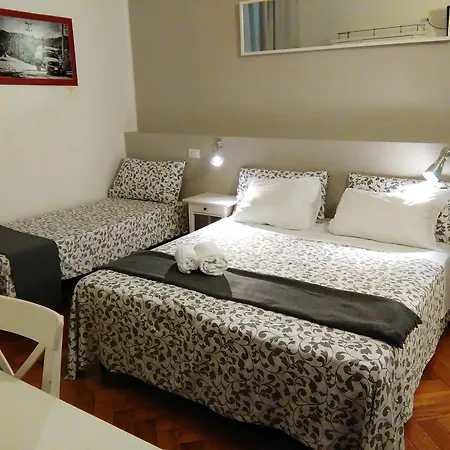 Borghese בית הארחה 3*